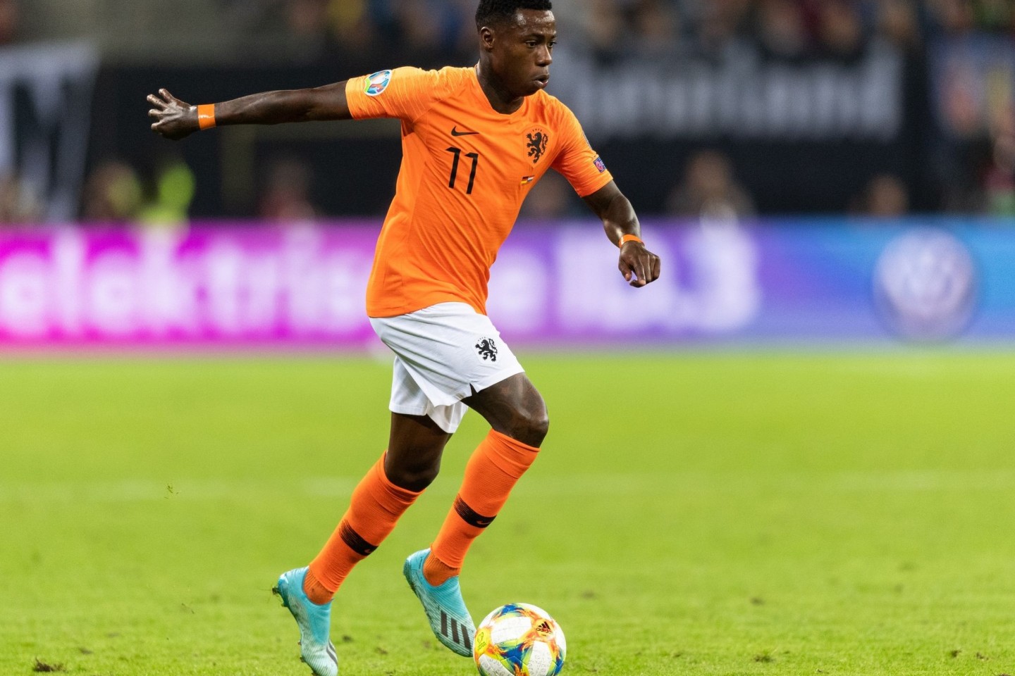 Der niederländische Fußball-Profi Quincy Promes soll nach Ansicht der Strafverfolgungsbehörde eine Schlüsselrolle bei einem Kokain-Schmuggel gespielt haben.