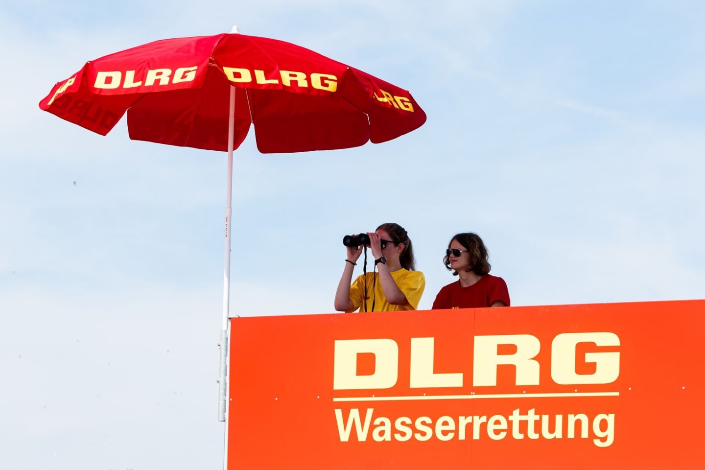 Im vergangenen Jahr waren mehr als 6000 Rettungsschwimmer an den Küsten im Einsatz.